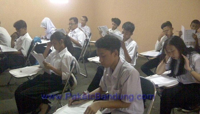 Ujian Nasional Paket C Pendidikan Kesetaraan Paket B setara SMP 2015